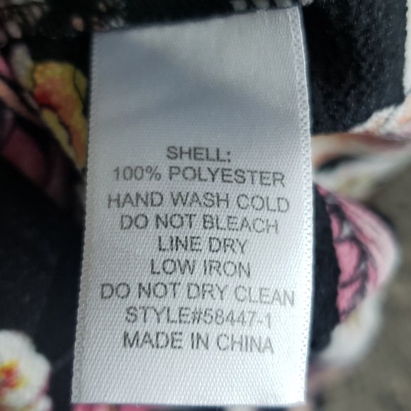 Rags to Wishes floral romper size Large - Picture 7 of 7